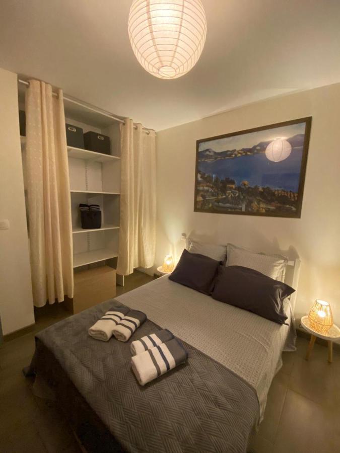 La Rosela De La Cite Bed & Breakfast Palaja Eksteriør bilde