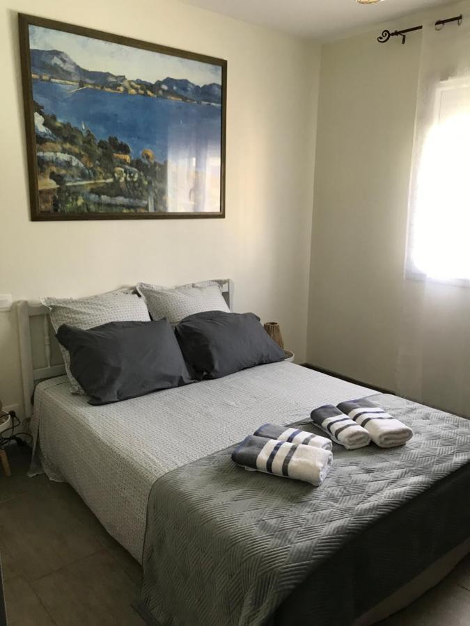 La Rosela De La Cite Bed & Breakfast Palaja Eksteriør bilde
